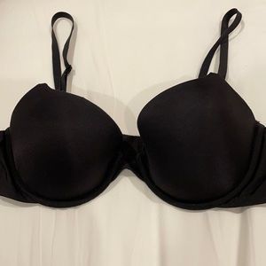 Victoria secret bra 36B